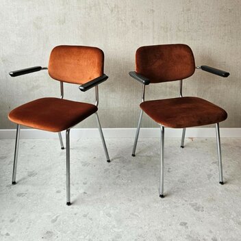 Vintage Gispen stoelen, opnieuw gestoffeerd