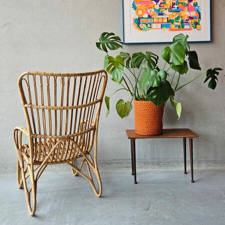 Vintage hoge rotan stoel