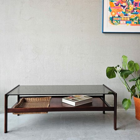Vintage salontafel met rookglazen blad
