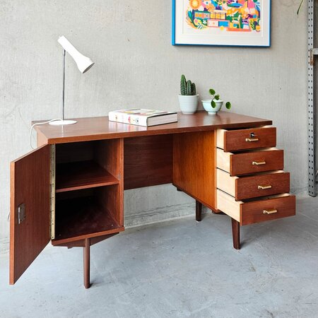 Vintage bureau 