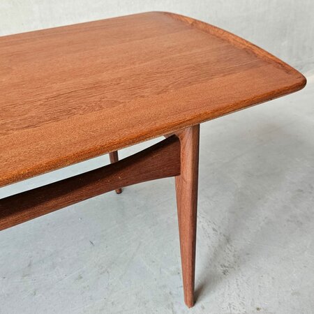 Salontafel FD 503 ontwerp van Tove & Edvard Kindt Larsen voor France & Son