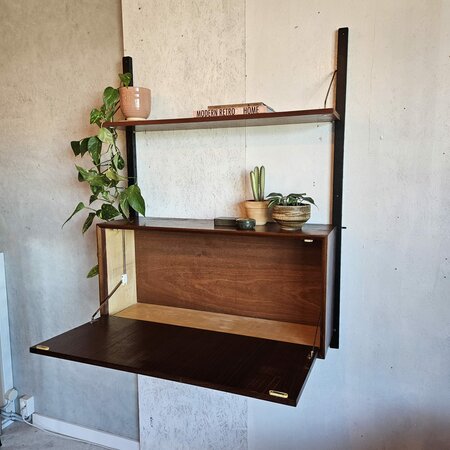 Vintage wandsysteempje
