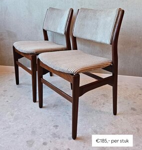 Twee vintage eetkamerstoelen, opnieuw gestoffeerd