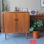 Vintage tv kast met tambour deuren