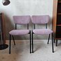 Twee vintage stoelen, opnieuw gestoffeerd paars rib