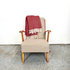 Vintage beige fauteuil, opnieuw gestoffeerd