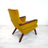 Vintage fauteuil, okergeel velours